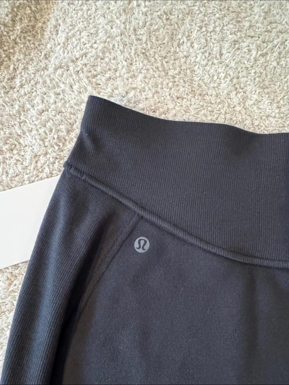 NWT lululemon scuba Black Performance Mini Skirt Size small